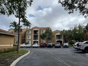Building Photo - 8000 N Nob Hill Rd