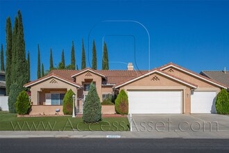 Building Photo - 40025 Athena Ln