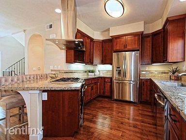 Foto del edificio - 3 br, 3 bath Townhome - 437 wilowglen court