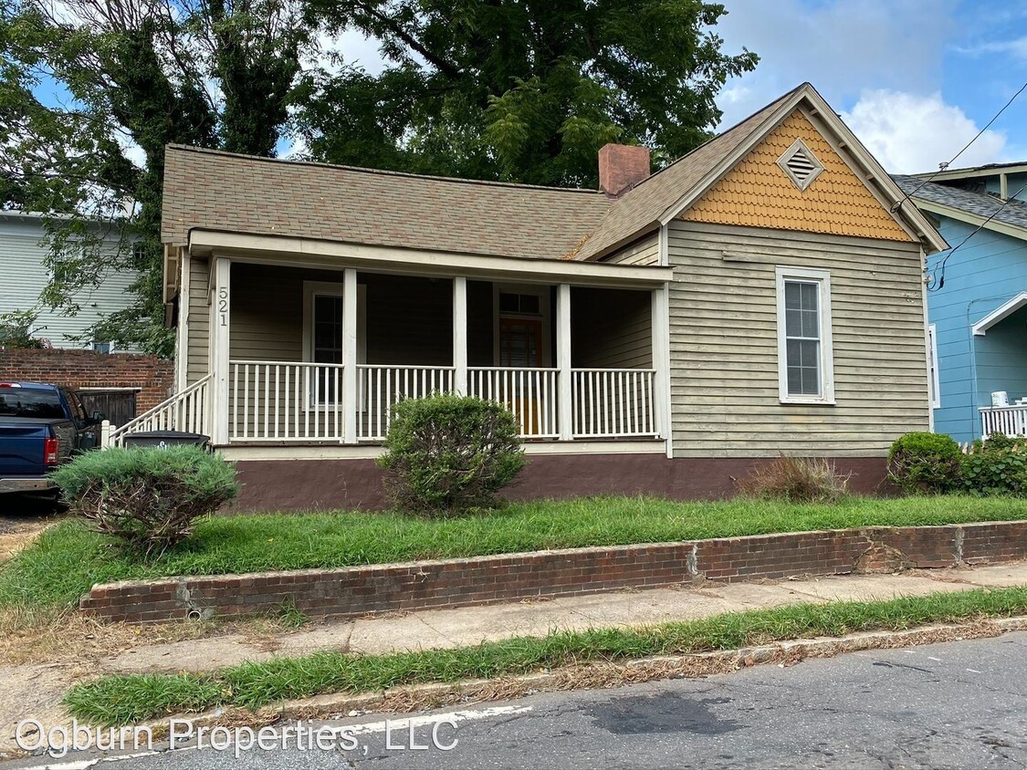 Primary Photo - 2 br, 1.5 bath House - 521 W. FIRST STREET