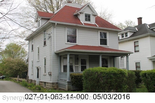 Building Photo - 5 br, 1 bath House - Columbia Ave. 109 Ric...