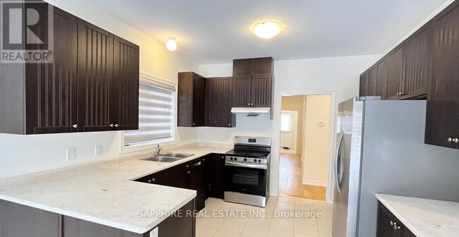 Building Photo - 25 Huntsworth Ave