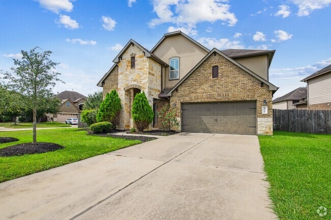 Building Photo - 28710 Brownwood Lake Dr