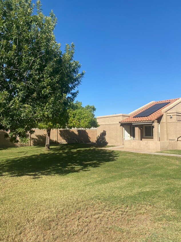 Primary Photo - 875 S Nebraska St