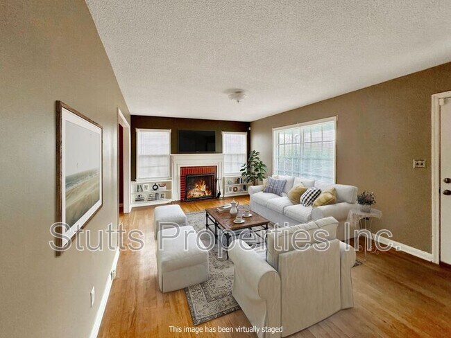 Foto del edificio - 1107 E 3rd St