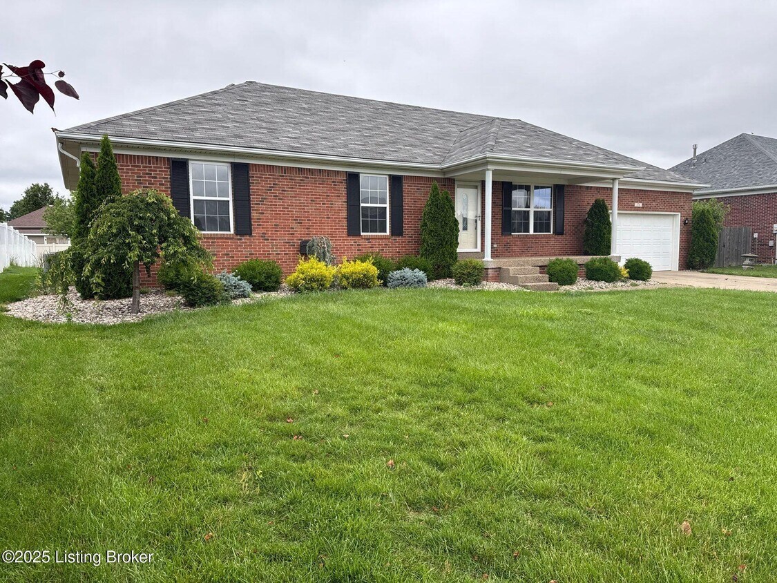 Foto principal - 576 Circle Valley Dr