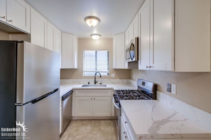 Primary Photo - Charming 2Bdm 1Ba Apartment in the North P...