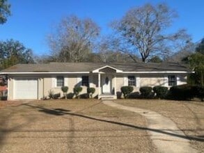 Building Photo - 210 Highland Dr