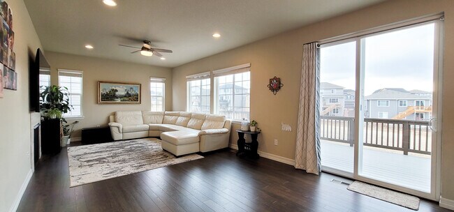Building Photo - 7369 S Shady Grove Way