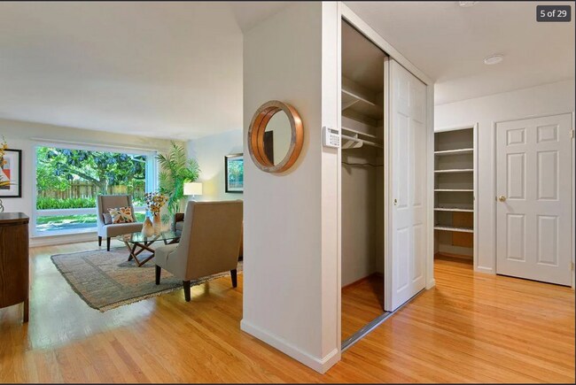 Foto del edificio - NOT A FALL RENTAL- A warm and welcoming home where comfort and convenience meet in the heart of D...