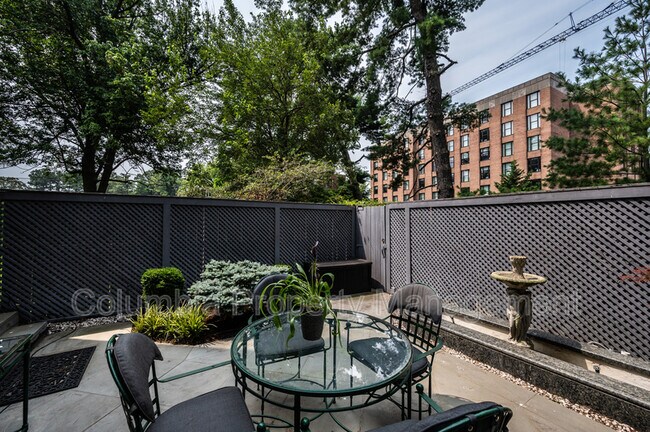 Foto del edificio - 3749 Winfield Lane Northwest