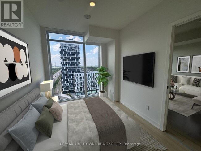 Building Photo - 3079 Trafalgar Rd