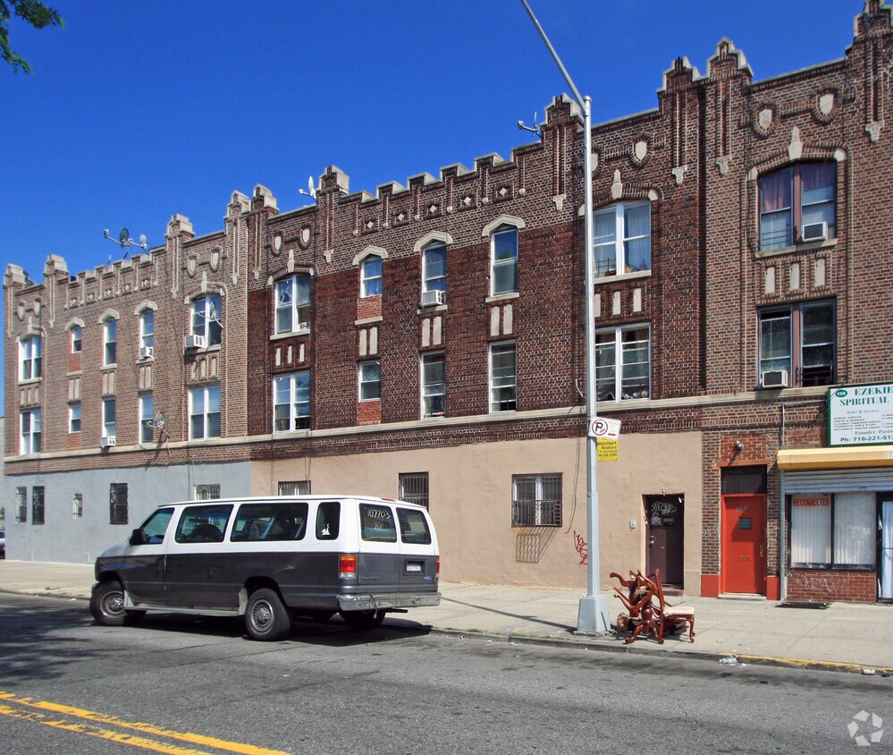 Building Photo - 127 Blake Ave