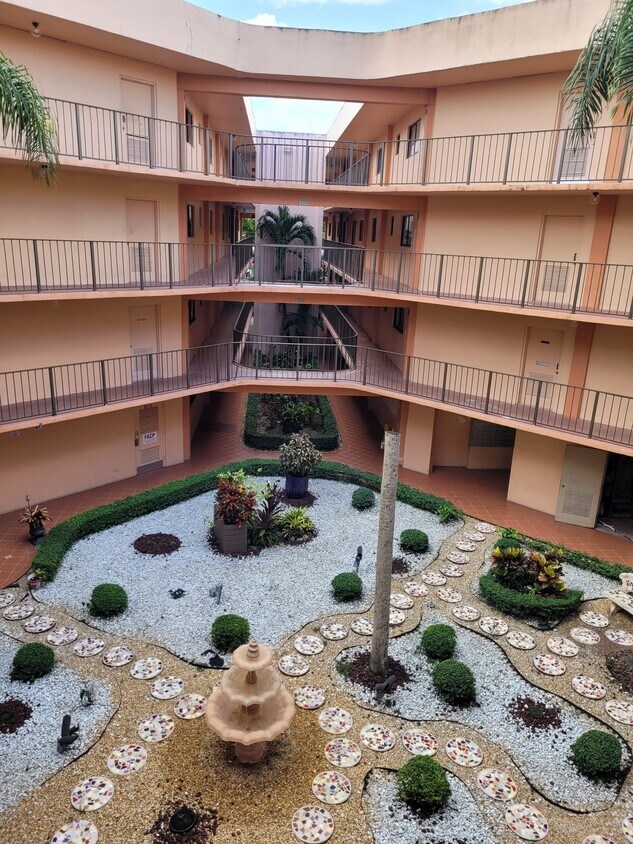 Foto principal - 8600 SW 133rd Avenue Rd