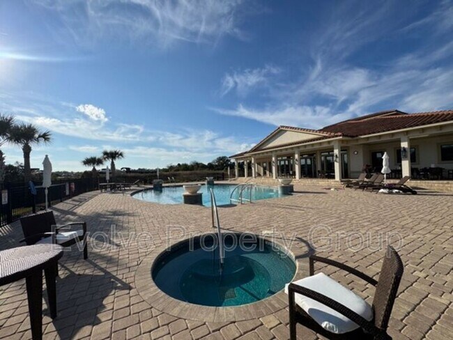 Building Photo - 20 Del Palma Dr