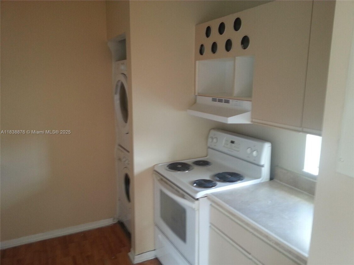 Foto del edificio - 465 SW 86th Ave