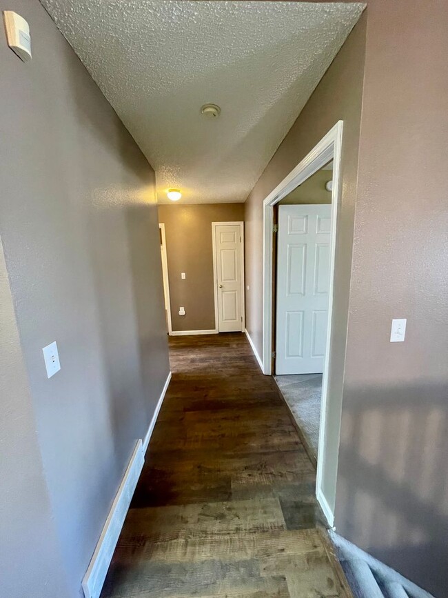 Building Photo - Widefield 5 bedroom Rancher