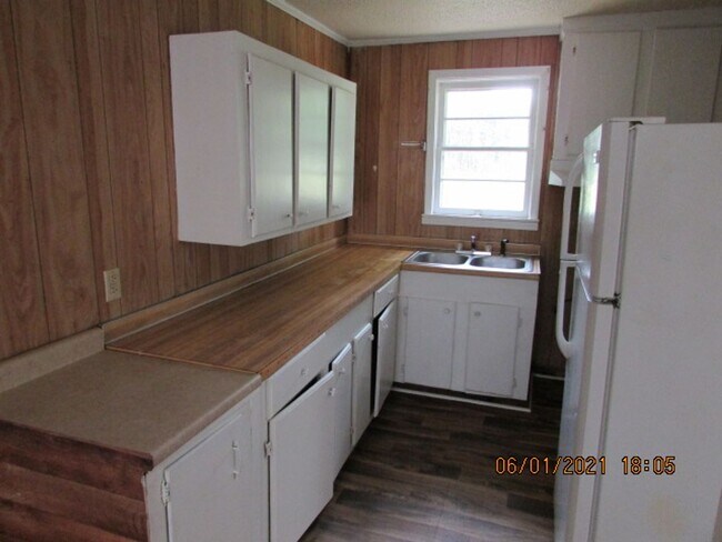 Building Photo - Paxville Area
