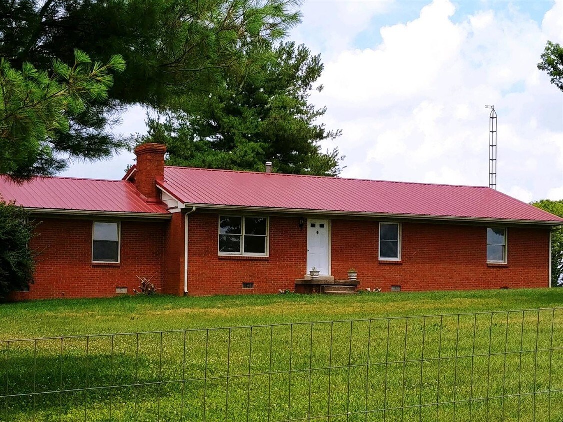 Primary Photo - 4441 Spears Rd