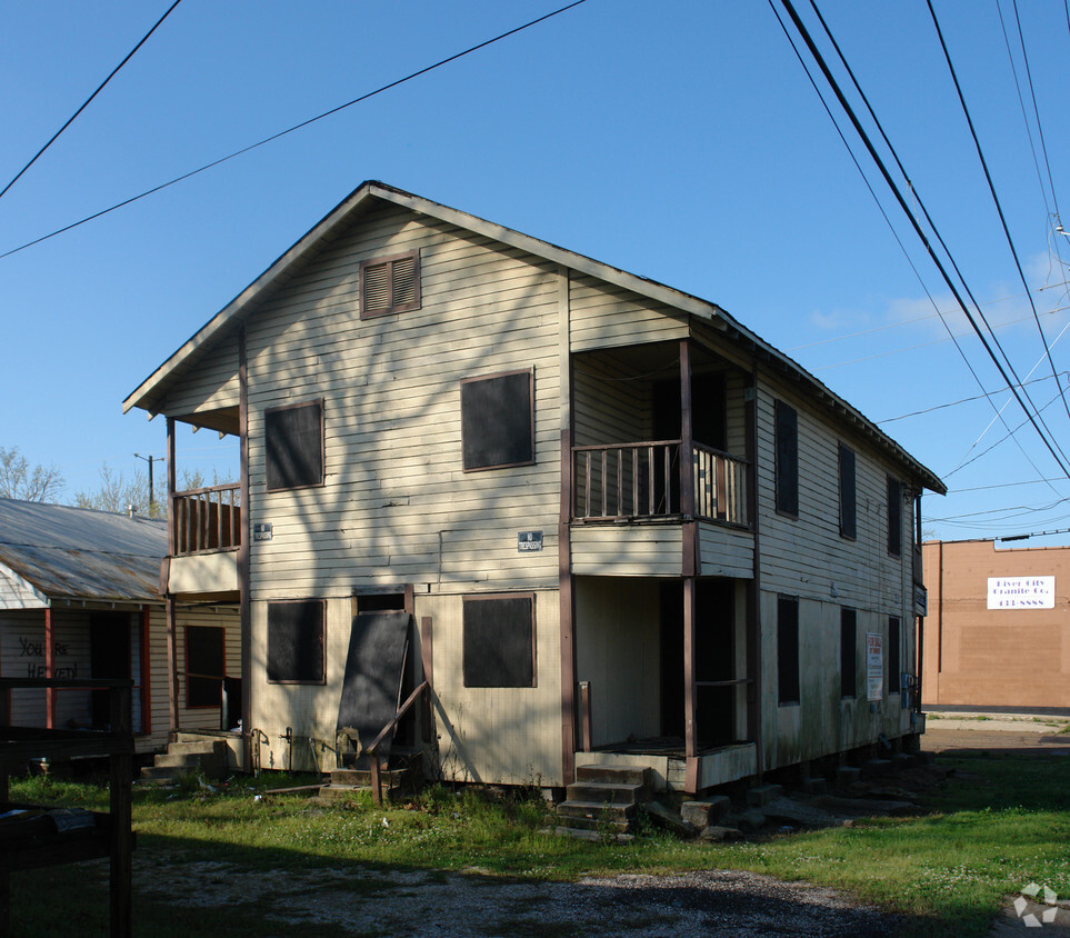 Building Photo - 260 Washington Ave