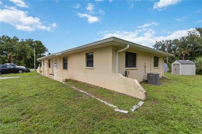 Foto del edificio - 284 Lomond Dr