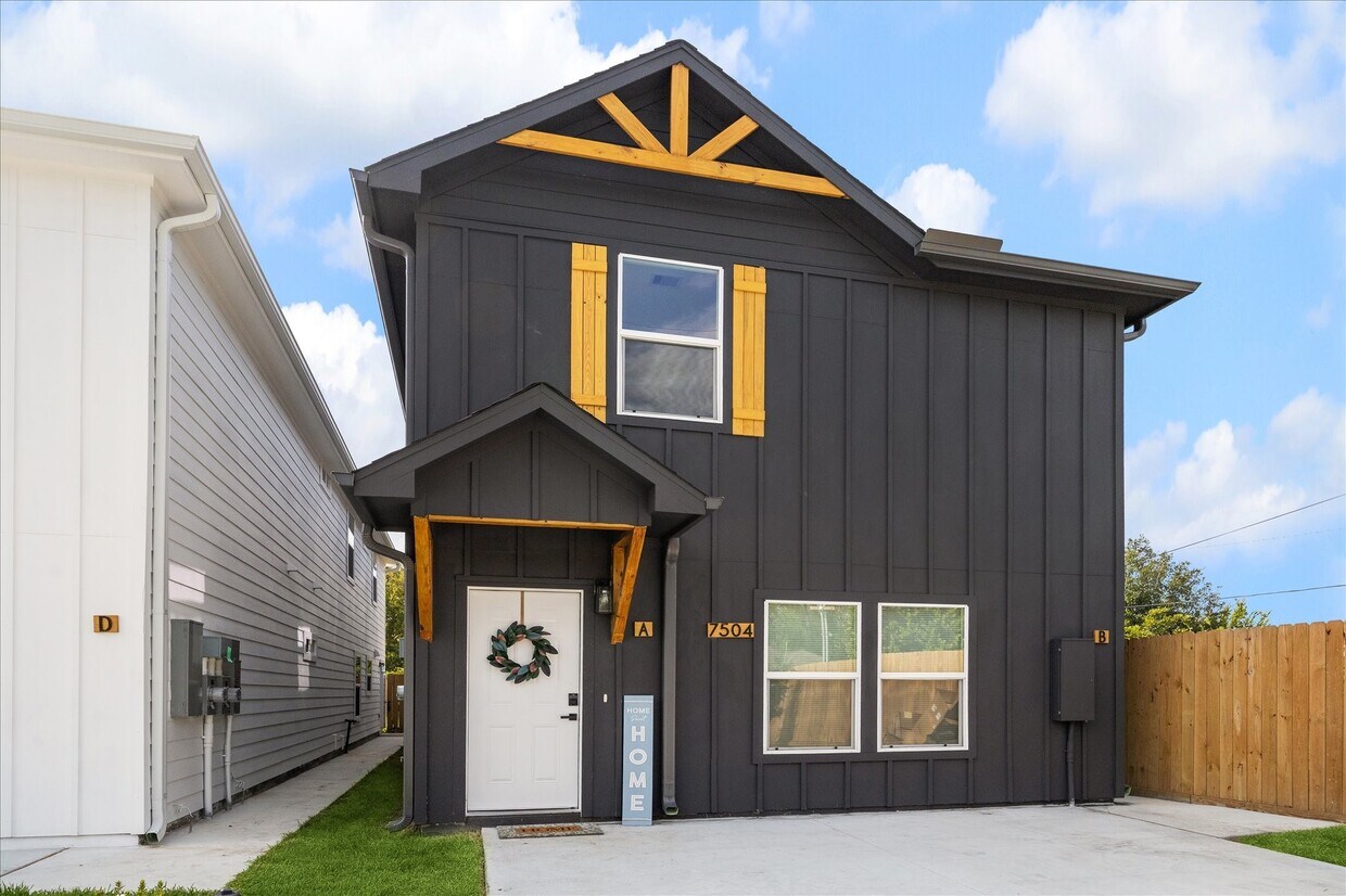 Foto principal - 7504 Laura Koppe Rd