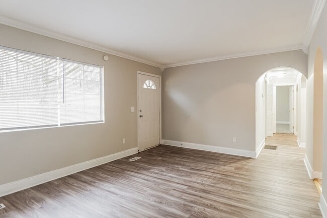 Building Photo - 3107 Crest Oval Mountain Rd