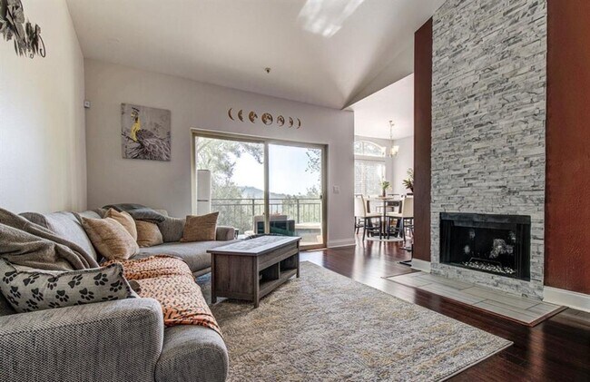 Foto del edificio - 6000 Shepherd Mountain Cove