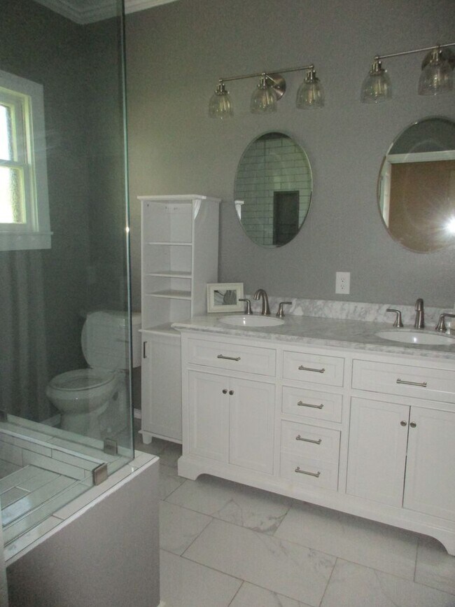 Foto del edificio - Charming Remodeled Home