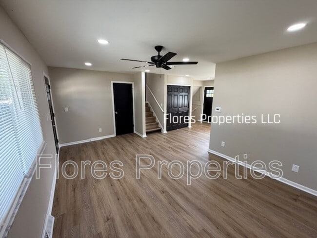 Foto del edificio - 1413 Cranwood Dr