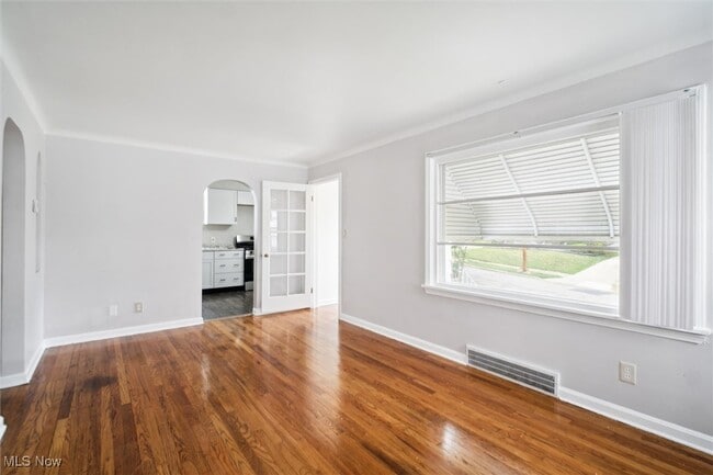 Foto del edificio - 5215 E 115th St