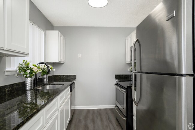 Foto del edificio - 168 Fox Hill Ln