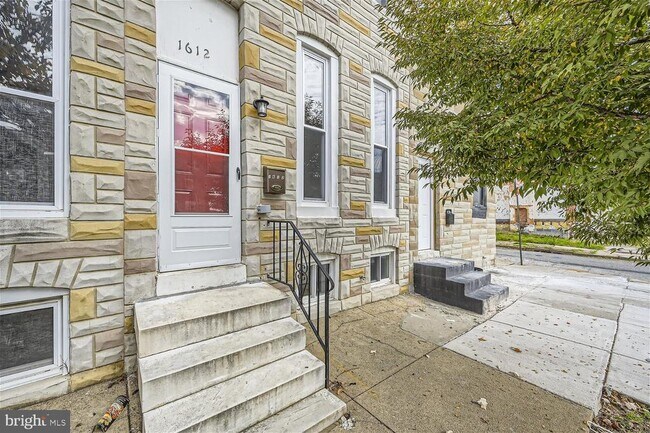 Building Photo - 1612 E Lanvale St