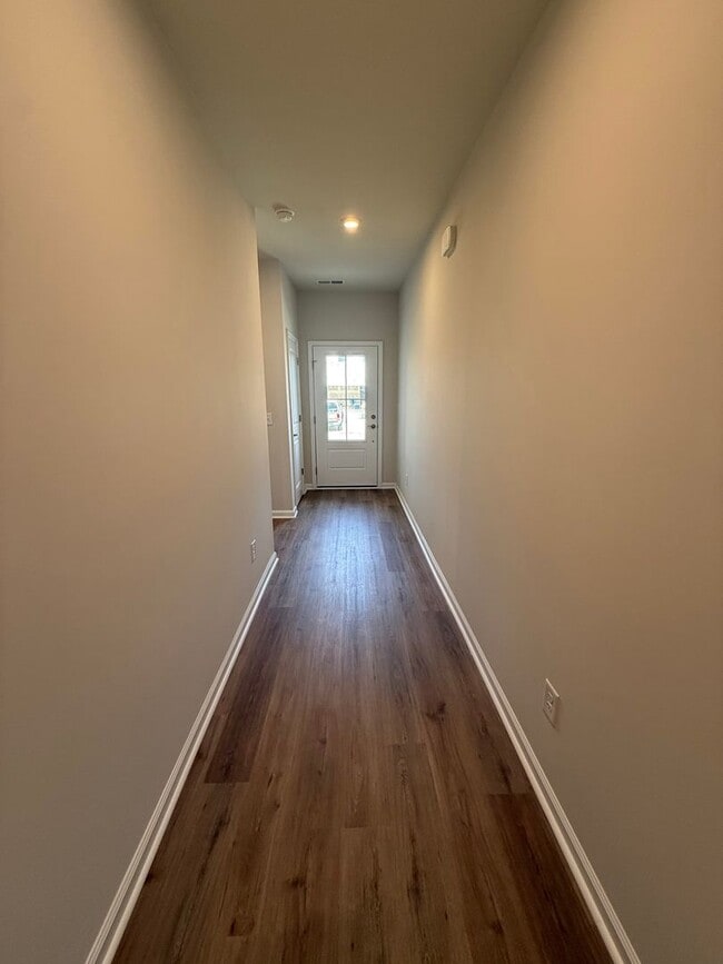 Building Photo - 4319 Hartshorn Cir