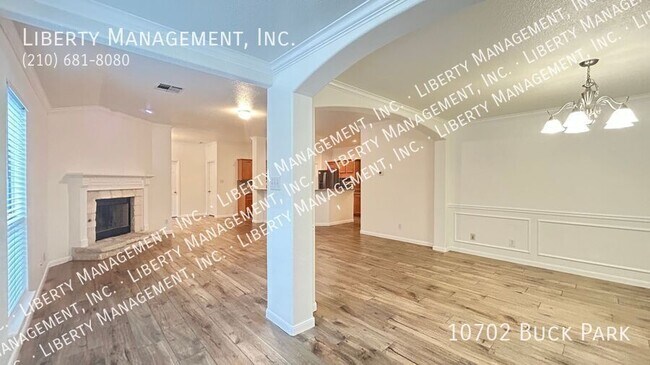 Foto del edificio - 10702 Buck Park