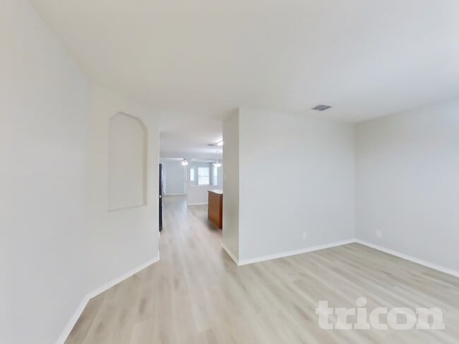 Foto del edificio - 8410 Stone Chase