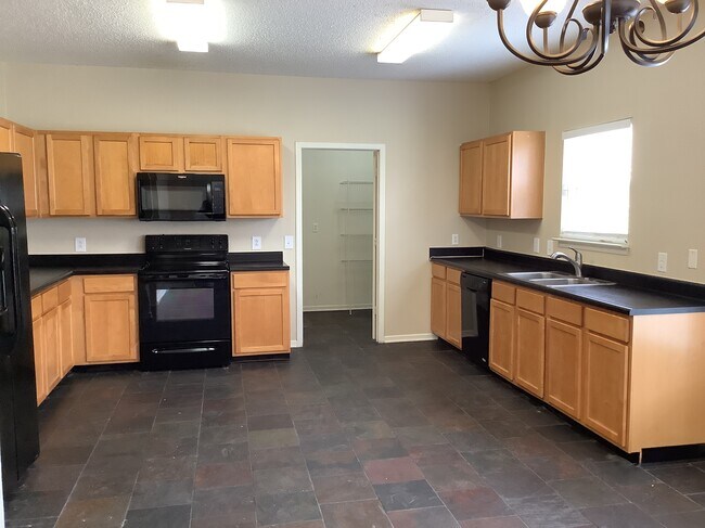 Building Photo - 5734 N Attleburg Dr