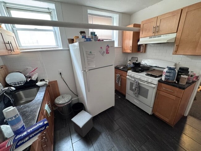 Photo - Beautiful two bedroom, heat included, dishwasher Apartment