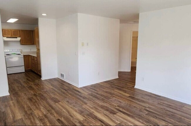 Foto del edificio - 6787 Badger St