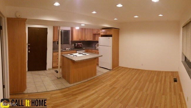 Foto del edificio - 146 E 4th Ave