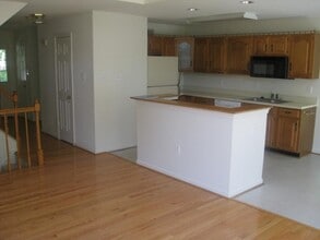 Building Photo - 4804 Sweetbirch Dr