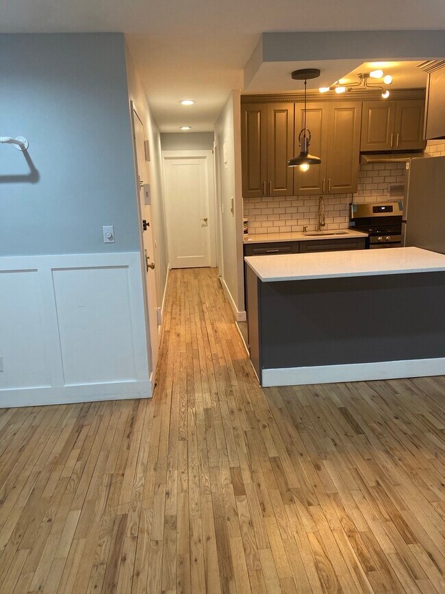 Front view from the living room - 41 Saint Johns Pl