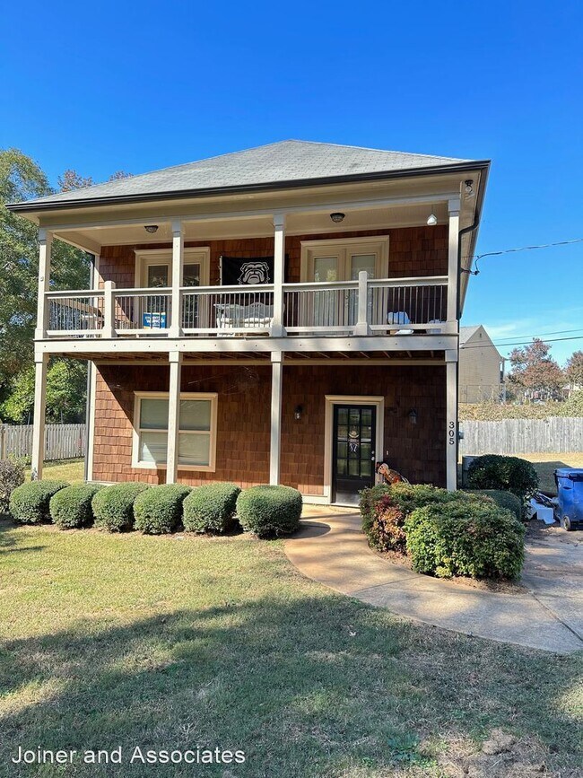 Foto del edificio - 4 br, 3 bath House - 305 Conrad Drive