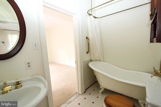 Foto del edificio - 312 S Samuel St