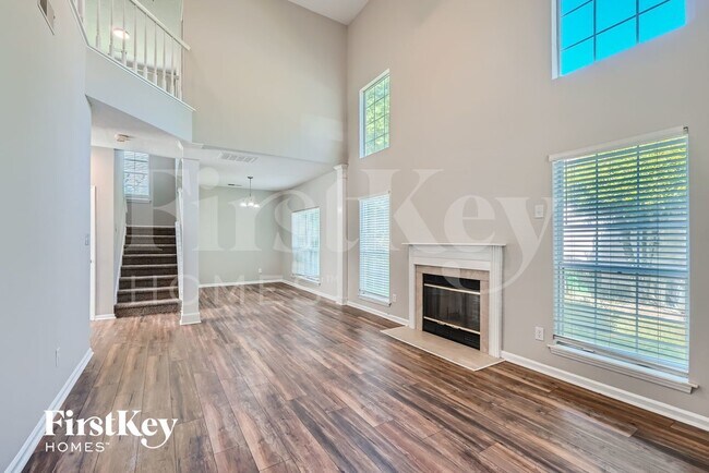 Building Photo - 9838 Stephen Thompson Ln