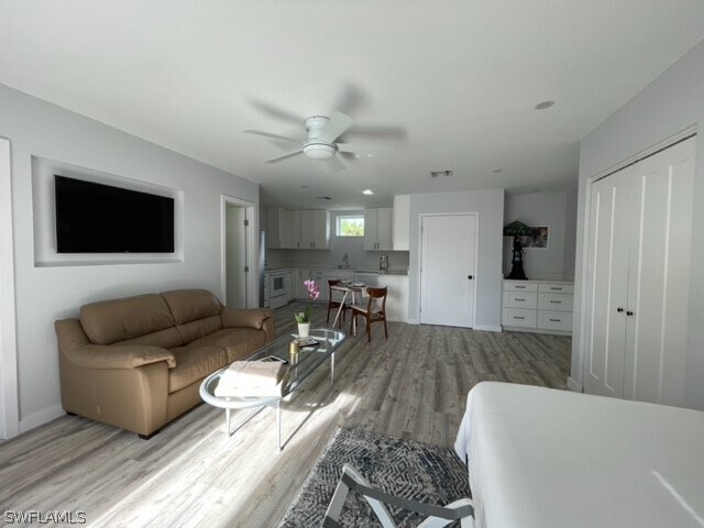 Foto del edificio - 1308 Rosemary Ln