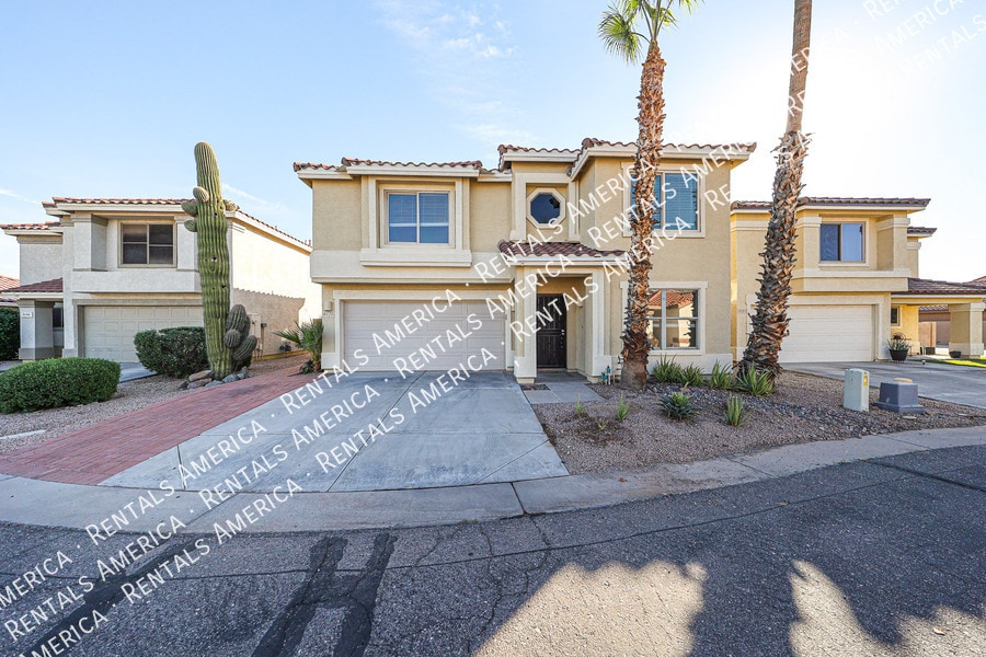 Foto principal - 6175 S Sharon Ct