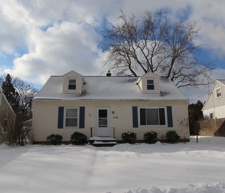 239 Spencer Rd, Irondequoit, NY 14609 House Rental in Irondequoit, NY