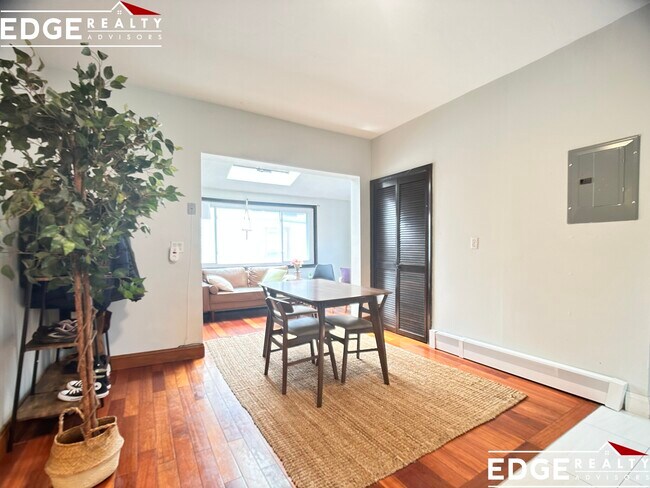 Foto del edificio - 20 Putnam St