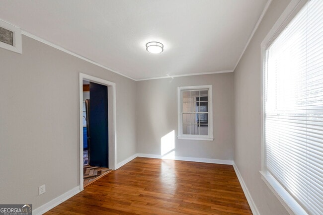 Foto del edificio - 152 1st St SW